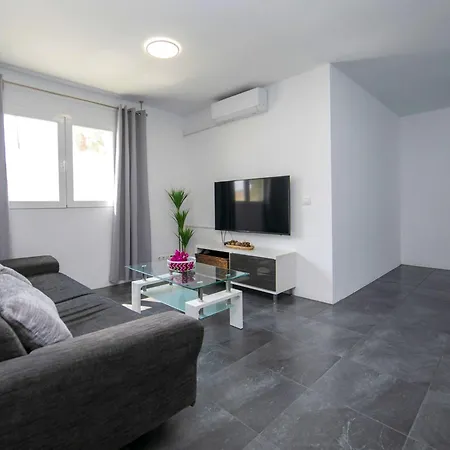 Guadalete By Interhome Calp